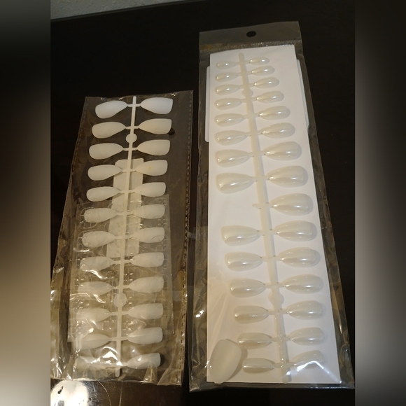 Artificial Nails - Picture 2 of 11